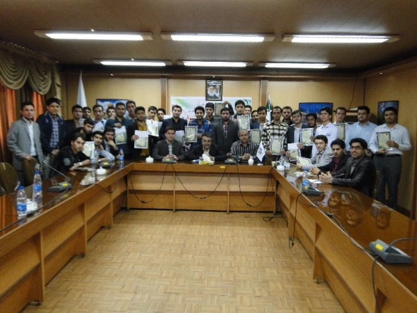 مراسم تجلیل از نفرات برتر مرحله استانی جشنواره های فرهنگی و هنری