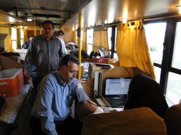 اهدا خون به مناسبت بزرگداشت هفته سلامت