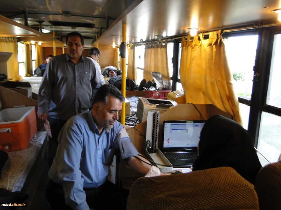 اهدا خون به مناسبت بزرگداشت هفته سلامت