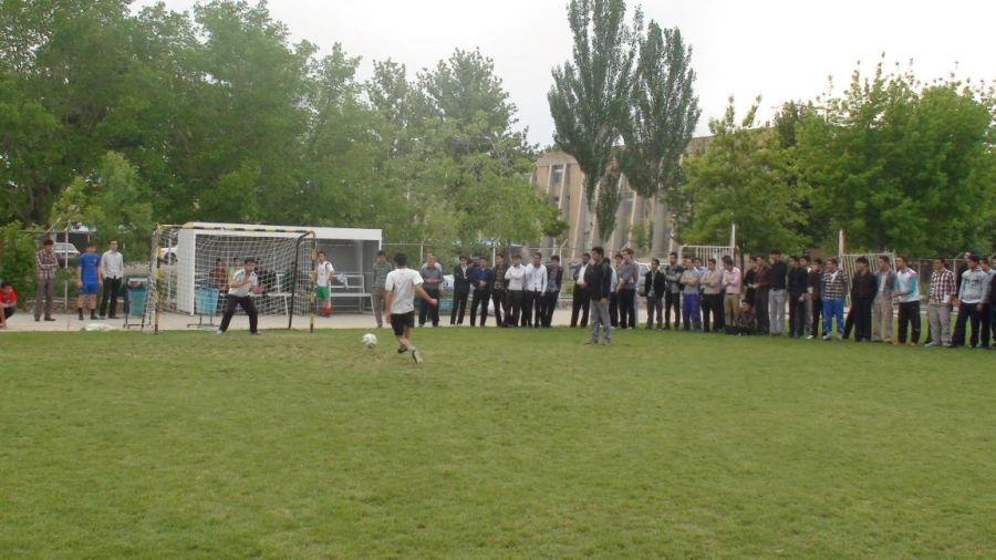 برگزاری مسابقات ورزشی به مناسبت هفته آموزش