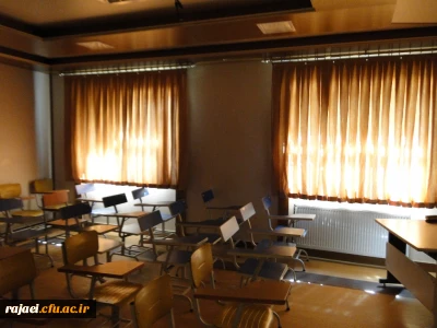 نصب پرده و آماده سازی کلاسهای درس جهت سال تحصیلی جدید