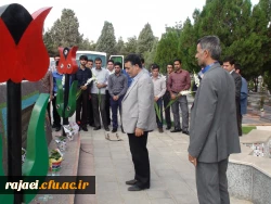 مراسم غبار روبی مزار شهدا به مناسبت بزرگداشت هفته دفاع مقدس 12