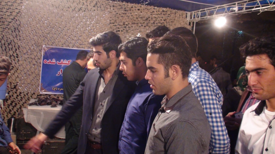 بازدید دانشجو معلمان پردیس شهید رجایی ارومیه از نمایشگاه دفاع مقدس 8