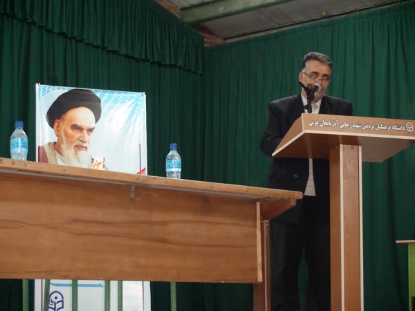 برگزاری جلسه پرسش و پاسخ به سئوالات دانشجو معلمان  2