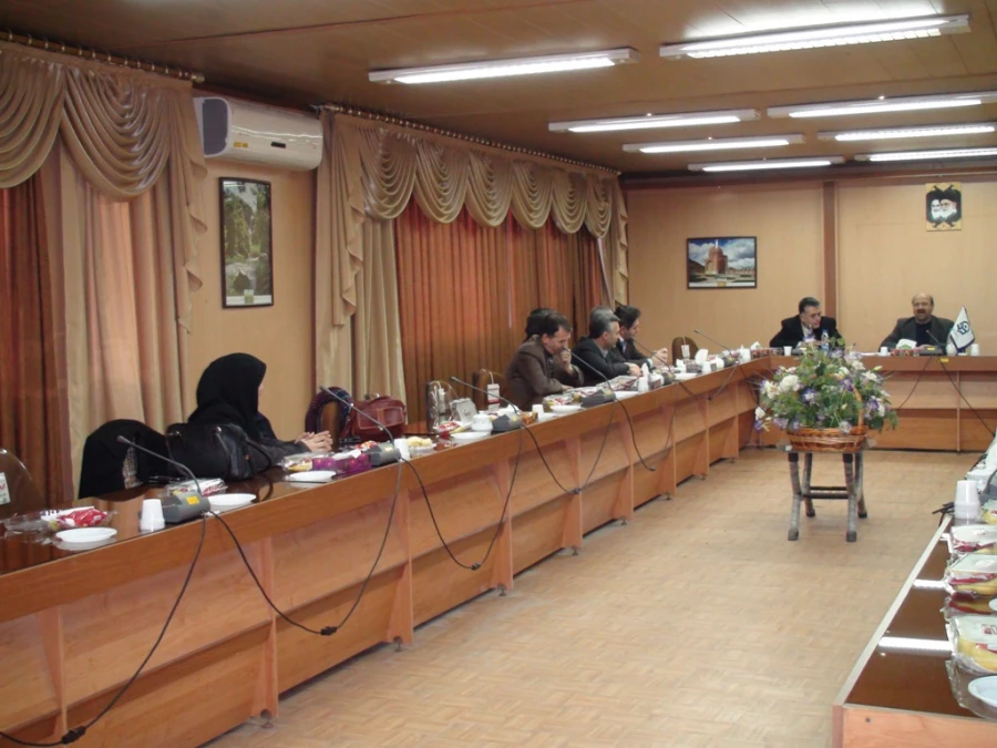 جلسه معاونت محترم آموزشی و تحصیلات تکمیلی جناب آقای دکتر موسی پور با اساتید پردیس شهید رجایی ارومیه 4