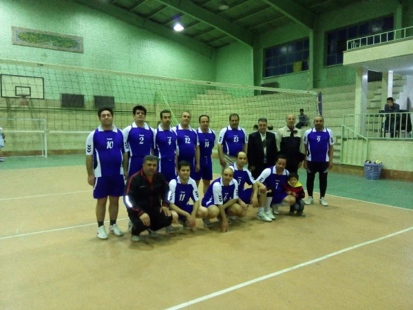 برگزاری مسابقه دوستانه والیبال بین تیم های کارکنان پردیس شهید رجایی و پردیس علامه طباطبایی 2