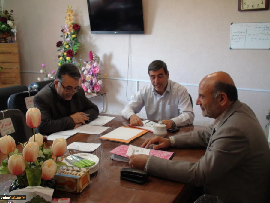 برگزاری جلسه شورای معاونین