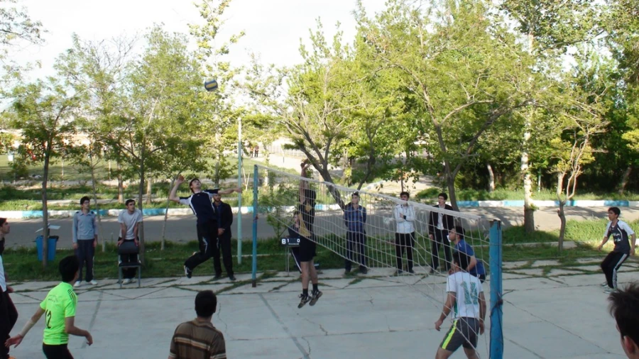 مسابقات ورزشی به مناسبت بزرگداشت هفته معلم در پردیس شهید رجایی ارومیه