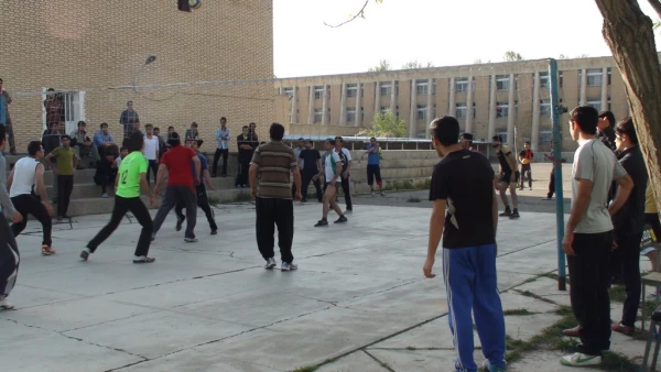 مسابقات ورزشی به مناسبت بزرگداشت هفته معلم در پردیس شهید رجایی ارومیه 6