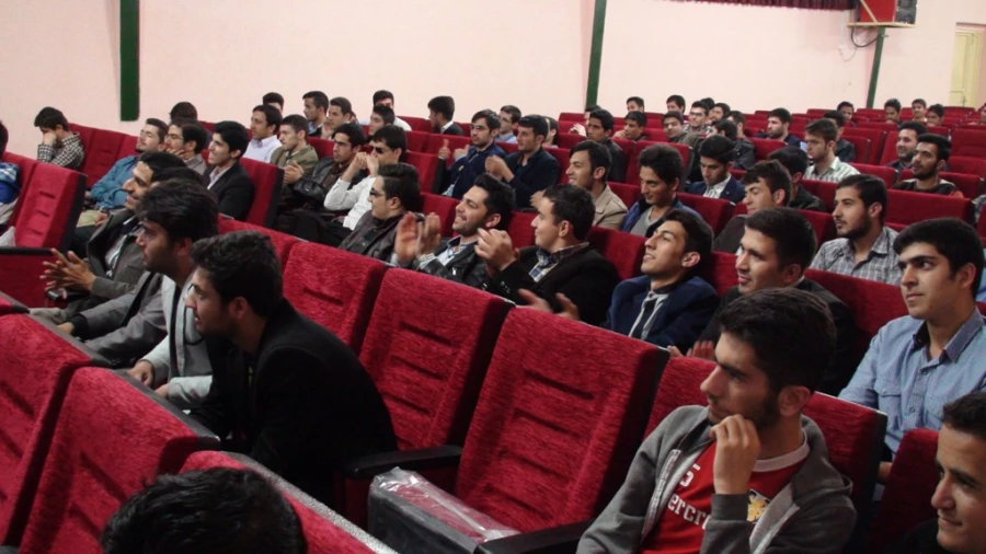 برگزاری کرسی آزاد اندیشی با موضوع 

ازدواج دانشجویی؟ 5