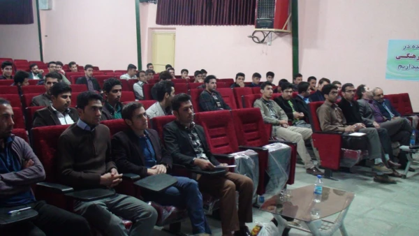 برگزاری همایش ادبی شعر سرزمین مادری  جهت بزرگداشت هفته آموزش 4