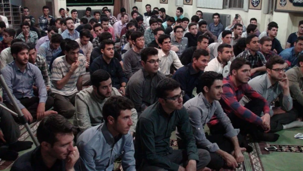 نشست صمیمی دانشجویان شرکت کننده در دوره حیات طیبه با جناب آقای دکتر جهانگیر زاده نماینده مردم ارومیه در مجلس شورای اسلامی 2