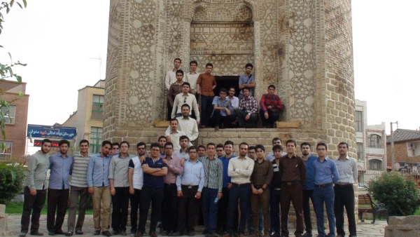 بازدید دانشجویان شرکت کننده در حیات طیبه از مکانهای تاریخی و سیاحتی ارومیه