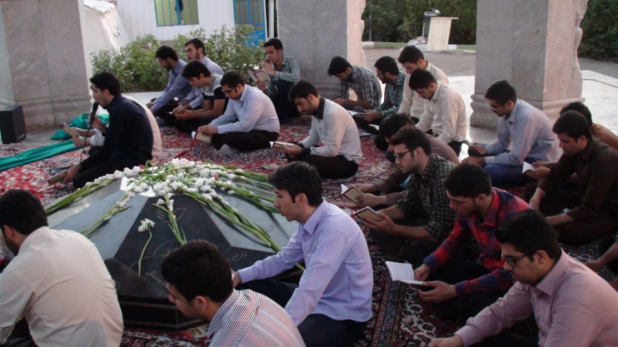 تجدید میثاق دانشجویان شرکت کننده در دوره حیات طیبه با آرمانهای شهدای دفاع مقدس 3