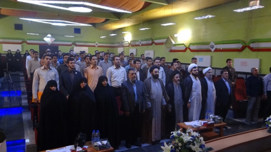 با حضور حجت الاسلام و المسلمین دادگر 

مراسم اختتامیه اردوی فرهنگی معرفتی حیات طیبه پردیس های  استان آذربایجان غربی برگزار شد . 5