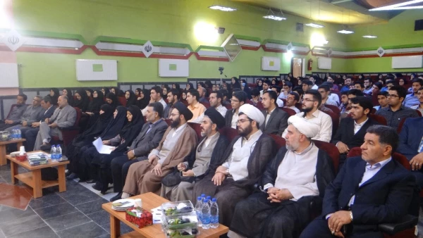 با حضور حجت الاسلام و المسلمین دادگر 

مراسم اختتامیه اردوی فرهنگی معرفتی حیات طیبه پردیس های  استان آذربایجان غربی برگزار شد .