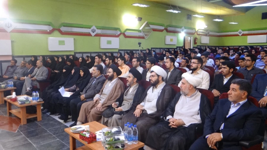 با حضور حجت الاسلام و المسلمین دادگر 

مراسم اختتامیه اردوی فرهنگی معرفتی حیات طیبه پردیس های  استان آذربایجان غربی برگزار شد .