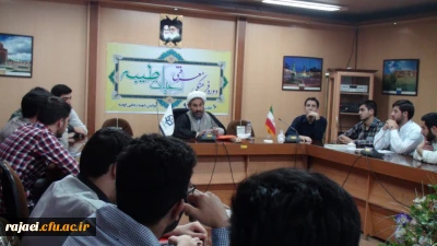 حضور حجت الاسلام و المسلمین حاج آقا مهدوی مسئول نمایندگی ولی فقیه در سپاه شهدای استان در جمع دانشجویان اردوی حیات طیبه