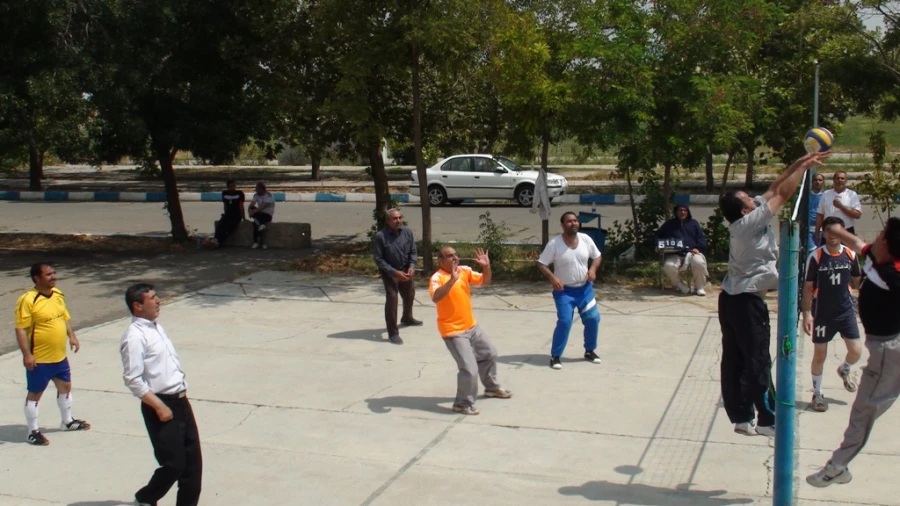 به مناسبت سالروز ولادت امام رضا(ع) و هفته دولت

برگزاری مسابقه والیبال بین کارکنان پردیس شهید رجایی ارومیه 5