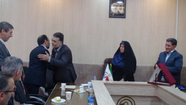 برگزاری جلسه تجلیل ازجناب آقای بابایی 

معاون توسعه مدیریت و منابع پردیس علامه طباطبایی که به درجه بازنشستگی نائل گردیده اند 9