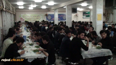 پخت و توزیع آش نذری به همت دانشجو معلمان پردیس شهید رجایی ارومیه