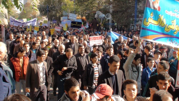 شرکت گسترده دانشجویان، کارکنان و مدرسان پردیس شهید رجایی 

در راهپیمایی روز مبارزه با استکبار جهانی یوم الله 13 آبان 4