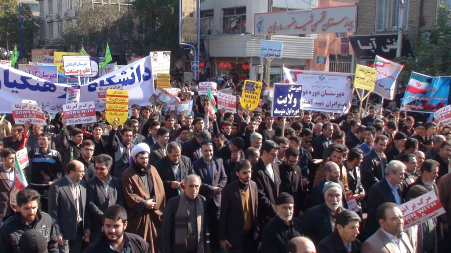 شرکت گسترده دانشجویان، کارکنان و مدرسان پردیس شهید رجایی 

در راهپیمایی روز مبارزه با استکبار جهانی یوم الله 13 آبان 5