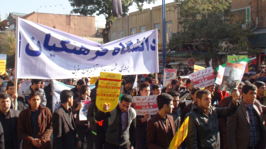 شرکت گسترده دانشجویان، کارکنان و مدرسان پردیس شهید رجایی 

در راهپیمایی روز مبارزه با استکبار جهانی یوم الله 13 آبان 10