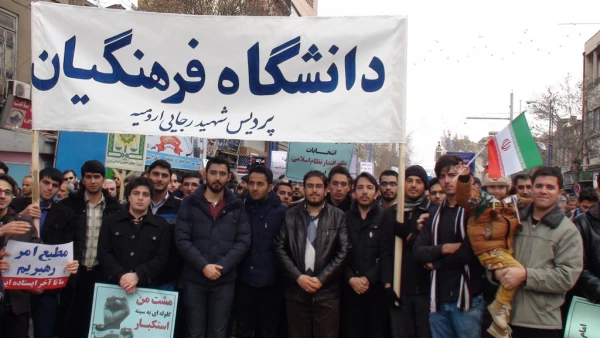 حضور پرشور و گسترده دانشجویان پردیس در راهپیمایی یوم ا... 22 بهمن 4
