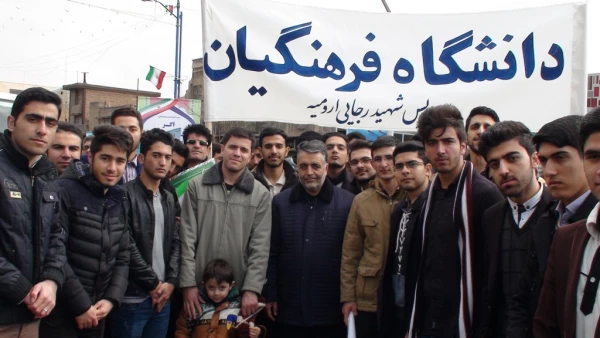 حضور پرشور و گسترده دانشجویان پردیس در راهپیمایی یوم ا... 22 بهمن 6