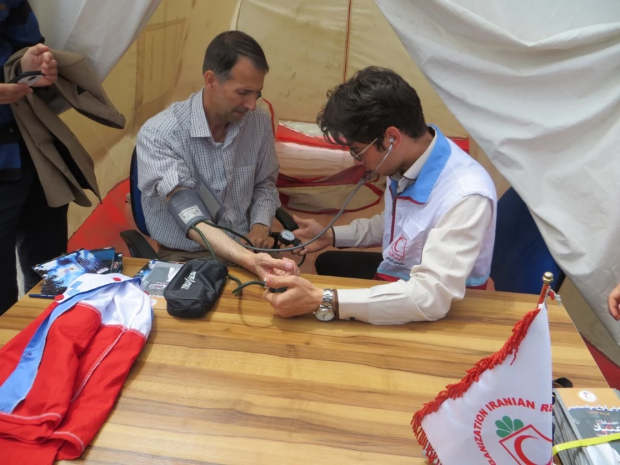 برپایی ایستگاه سلامت بمناسبت هفته معلم 3