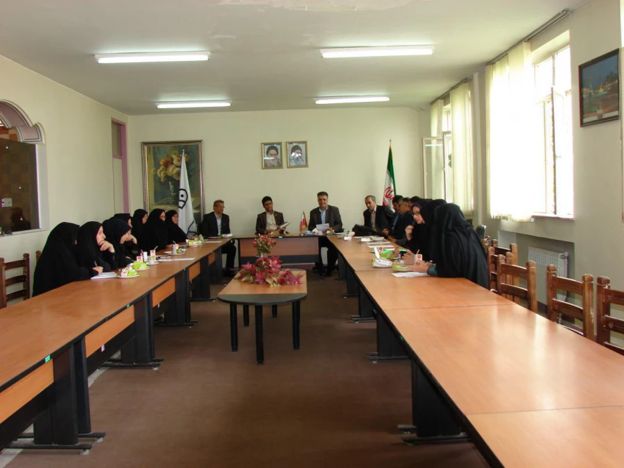 بازدید جناب آقای دکتر آیت کریمی و جناب آقای شهرانی از مراکز امام خمینی (ره) سلماس و شهید مطهری خوی 6