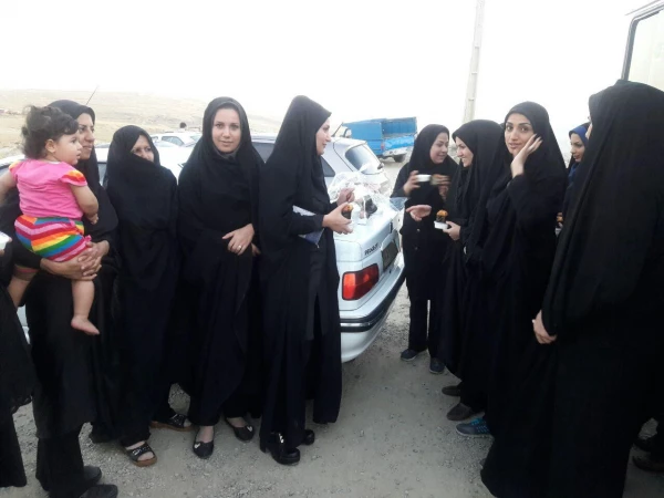 بازدید از نمایشگاه گل و گیاه در پارک جنگلی و گردش در پارک جنگلی و پذیرایی با کیک و بستنی از دانشجویان خواهر ماده 28 پردیس استان آذربایجان غربی 3