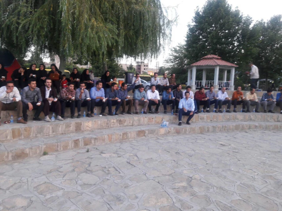 بازدید مهارت آموزان از بوستان بزرگ ائللر باغی و پذیرایی با بستنی و کیک