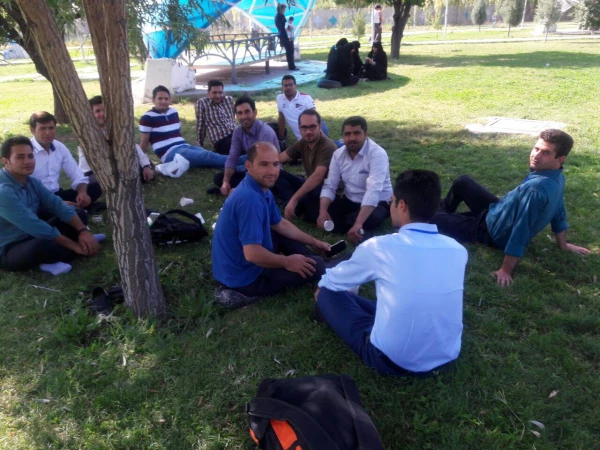 شرکت مهارت آموزان در اردو و برگزاری مسابقات ورزشی و تفریحی با اهدا جایزه به برندگان در مجتمع امام علی (ع)