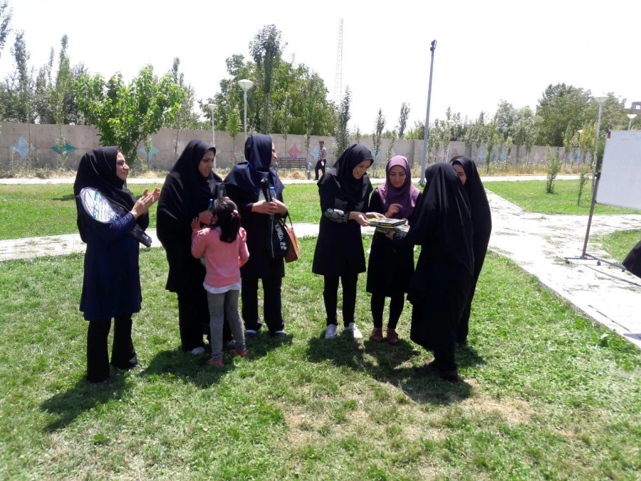 شرکت مهارت آموزان در اردو و برگزاری مسابقات ورزشی و تفریحی با اهدا جایزه به برندگان در مجتمع امام علی (ع)