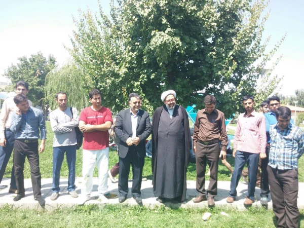 حضور دکتر صادق زاده و دکتر فزون مهر در جمع مهارت آموزان ماده 28 در اردو 2