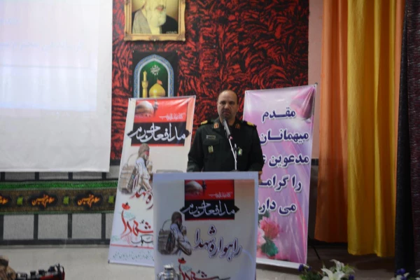 به همت حوزه بسیج دانشجویی دانشگاه فرهنگیان آذربایجان غربی صورت گرفت :

برگزاری راهواره شهدای مدافع حرم
 4