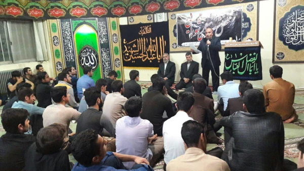 برگزاری محفل شب شعر عاشورایی 5