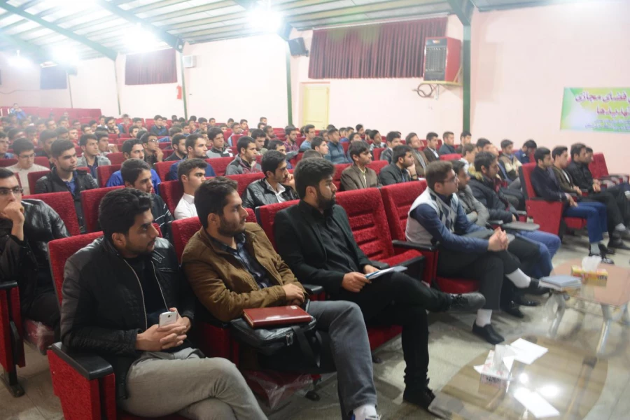 برگزاری کارگاه آموزشی فضای مجازی ؛ فرصت ها و تهدیدها 3