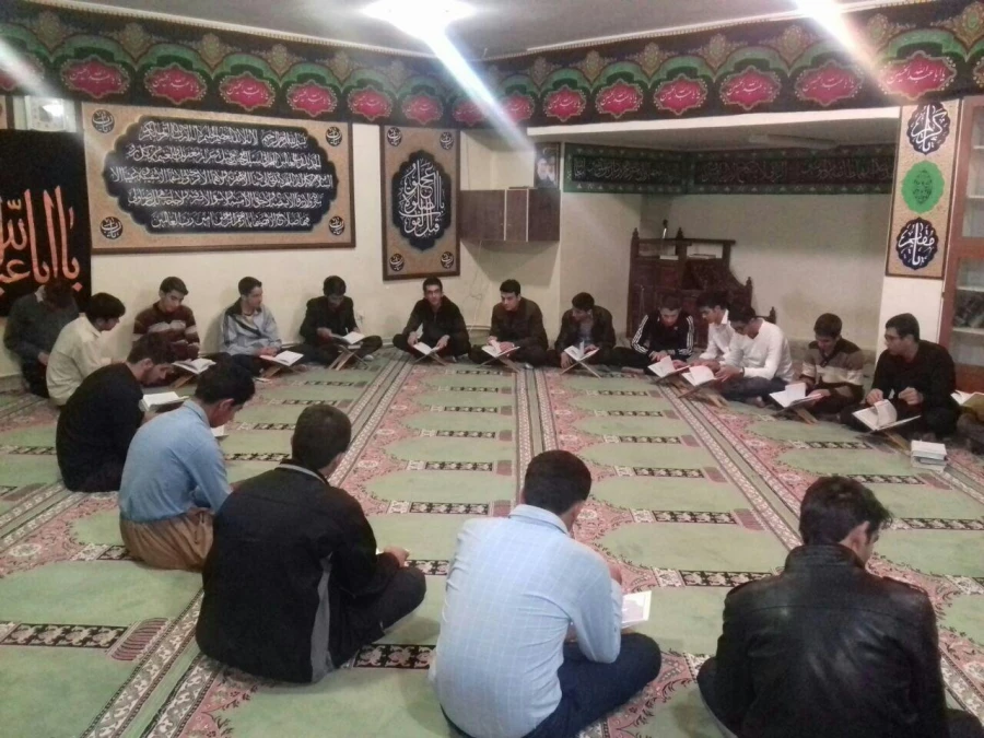 برگزاری جلسات هیئت قرآنی پردیس (تالیان نور ) 4