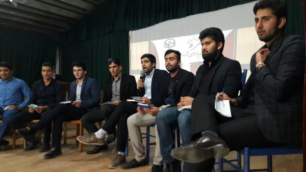 مراسم مناظره کاندیداهای شورای صنفی پردیس - هم اکنون در سالن اجتماعات 4