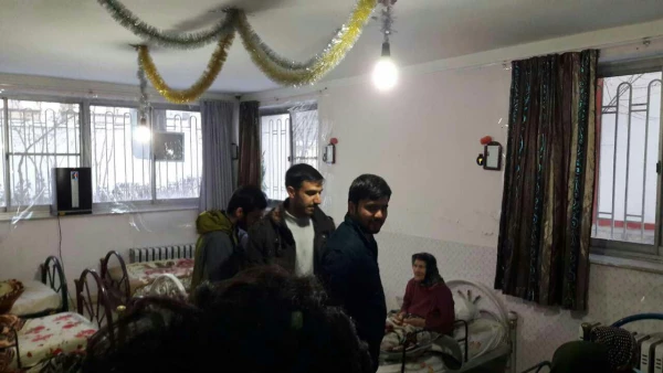 بازدید جمعی از دانشجویان پردیس از سرای سالمندان بمناسبت شب یلدا