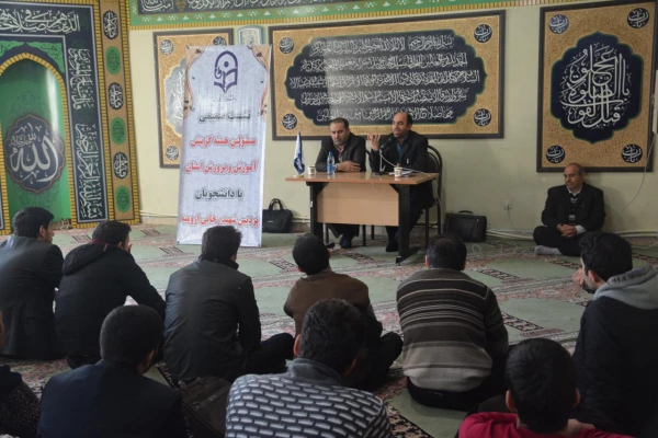 تشکیل نشست های صمیمی و پرسش و پاسخ مسئولین هسته گزینش آموزش و پرورش با دانشجویان پردیس 4