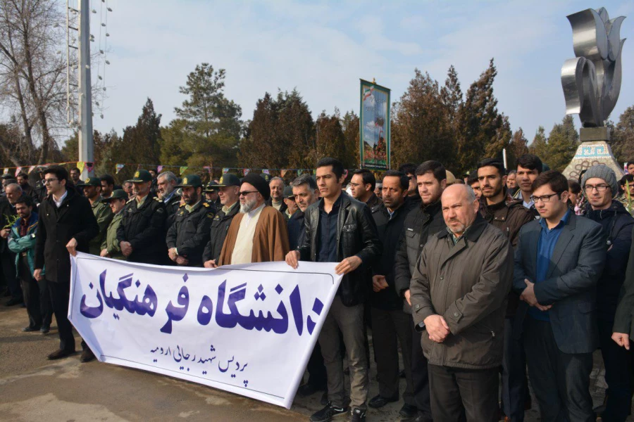 غبارروبی از مزار شهدای عالی مقام به مناسبت دهه فجر 6