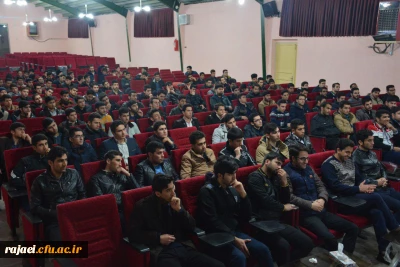 برگزاری جلسه پرسش و پاسخ مسئولین پردیس با دانشجویان