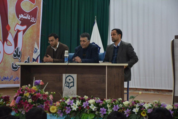 برگزاری جلسه پرسش و پاسخ مسئولین پردیس با دانشجویان