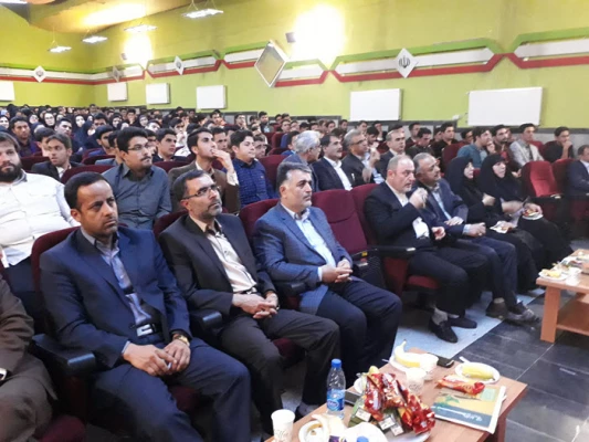 مراسم تجلیل از برترین های آموزشی دانشگاه فرهنگیان استان آذربایجان غربی برگزارشد. 5