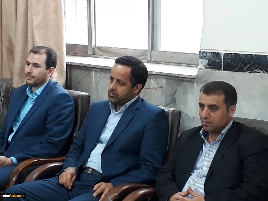 همزمان با گرامیداشت هفته آموزش 
نشست صمیمی مدیریت امورپردیس های دانشگاه فرهنگیان استان آذربایجان غربی 
درجمع اساتید پردیس شهیدرجایی ارومیه 
 2