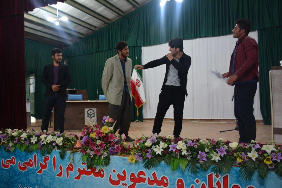 مراسم گرامیدا شت هفته معلم و نیمه شعبان سالروز میلاد با سعادت امام زمان (عج) ،هفته گرامیداشت  سربازان گمنام 

درپردیس شهیدرجایی ارومیه برگزارشد. 9